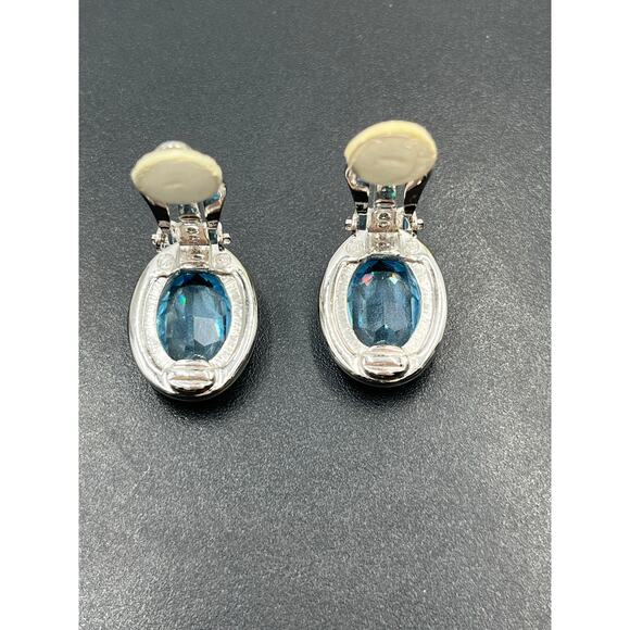 Swarovski Vintage Large Oval Blue Topaz Crystal Prong Set Halo Clip On Earrings - Picture 3 of 9